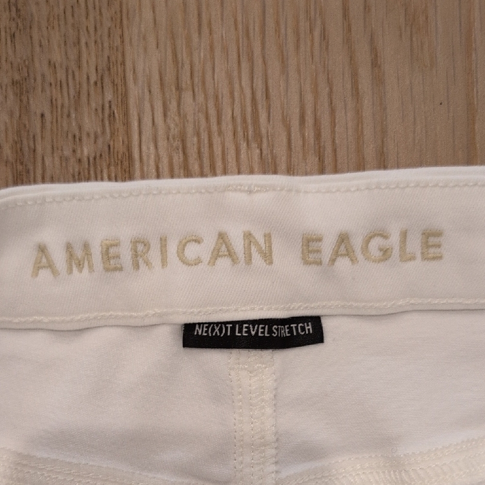 American Eagle Cream Stretch Jeans - Picture 2 of 4